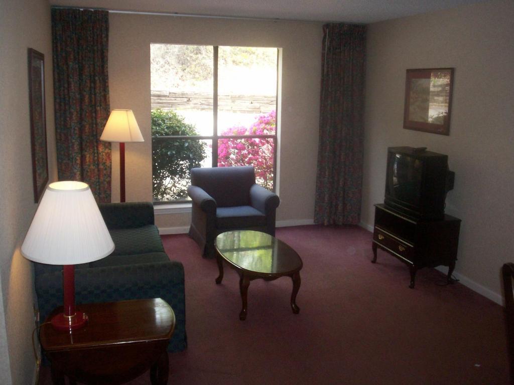 Rime Garden Inn & Suites Irondale Bilik gambar
